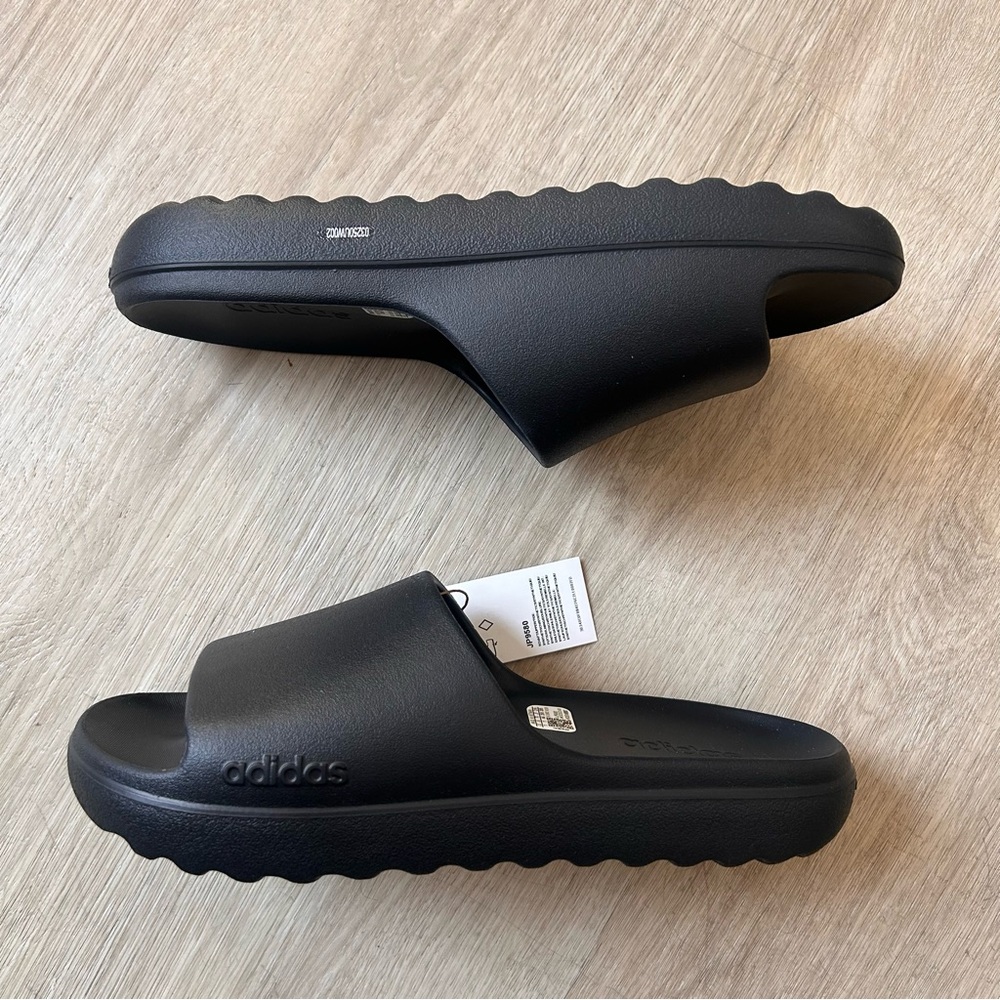 Adidas Lumia Slide ‘Triple Black’ JP9580 New